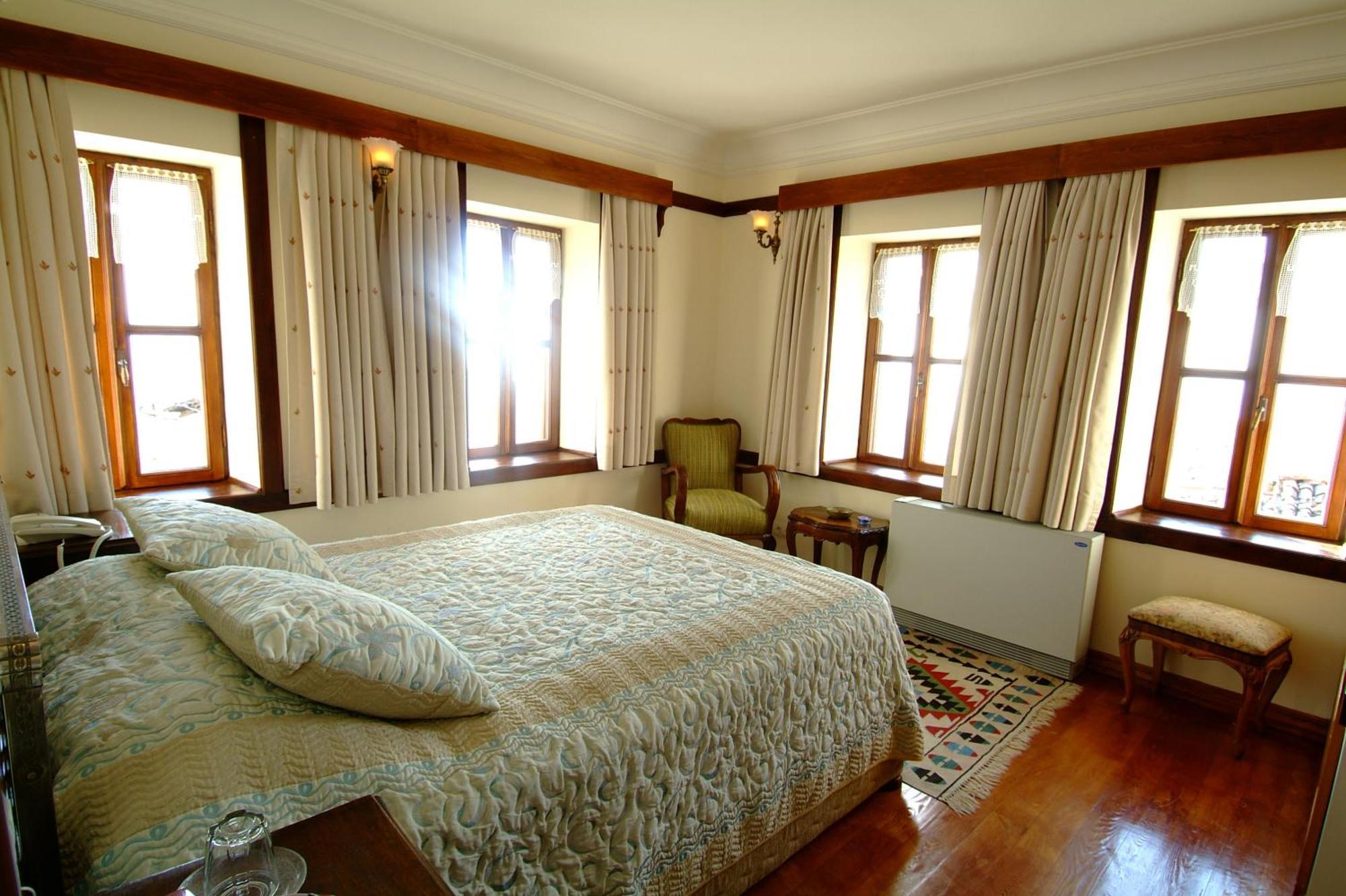 Altın Çeşmeli Konak Altınoluk Extérieur photo